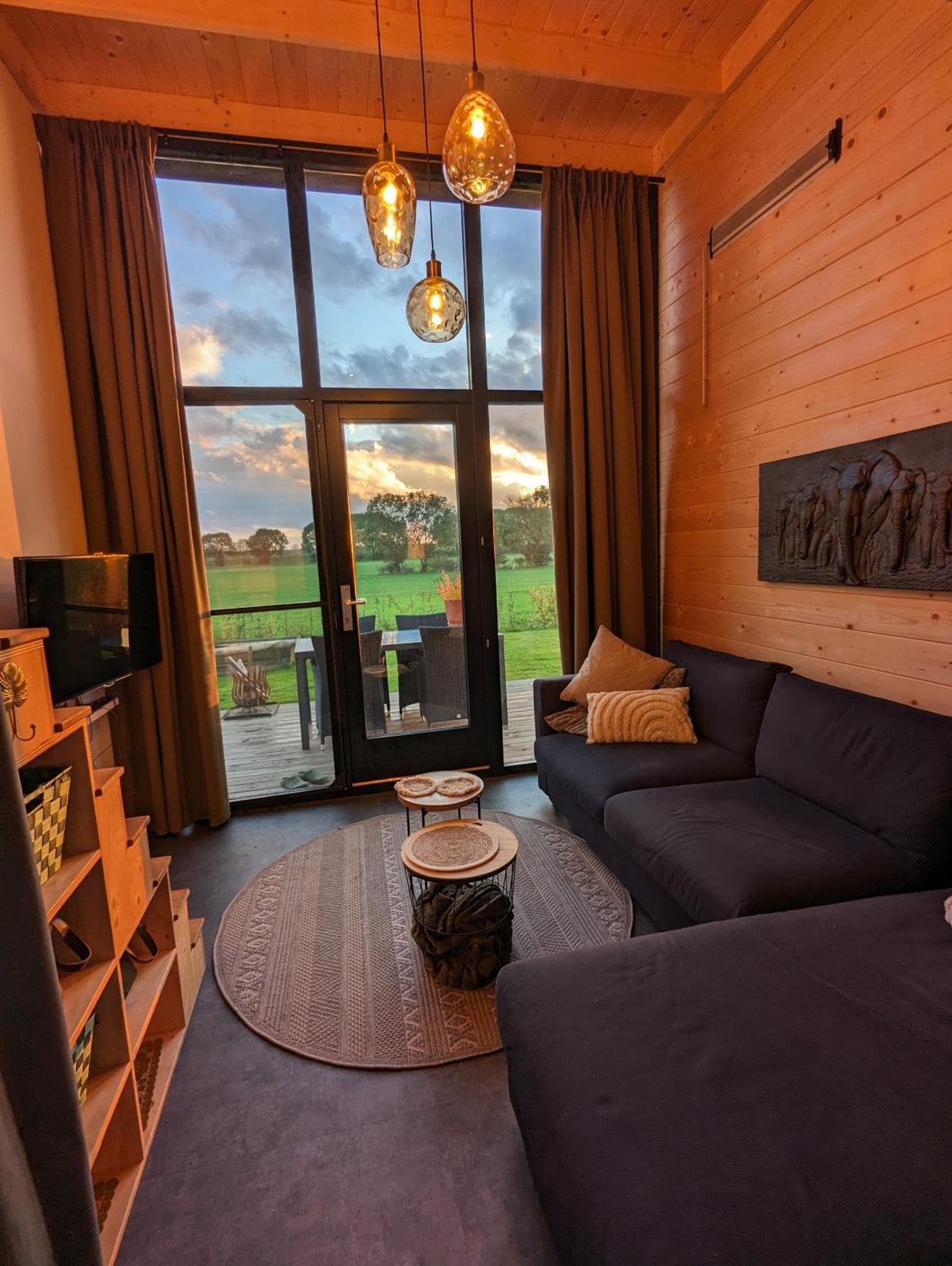 Klavertje 4 Middelaar Luaran gambar
